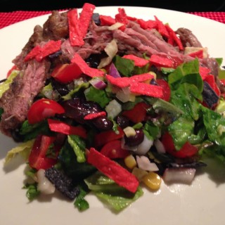 Grilled Mexican Skirt Steak Salad